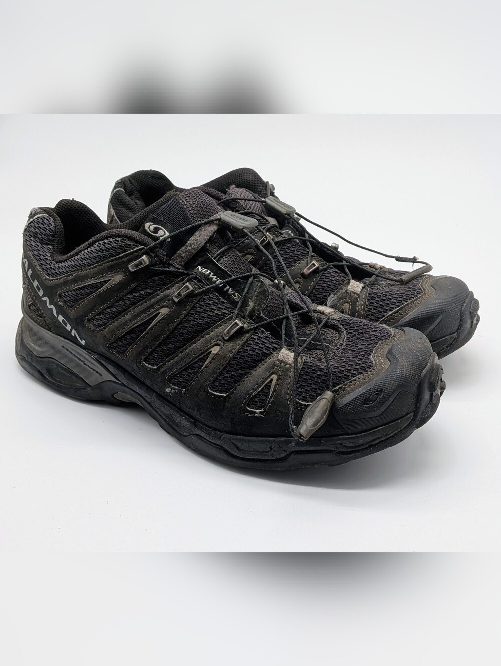 Salomon XA Pro 3D V9 Trail Running Shoes Men's Size 8 Black Hiking Quicklace